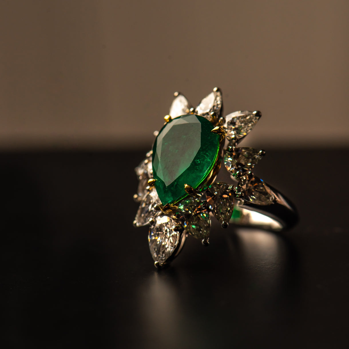 Royal Pear Ring - Jahel Joaillier