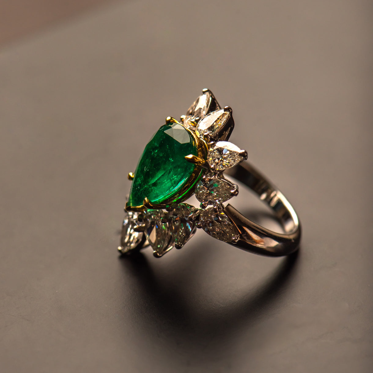 Royal Pear Ring - Jahel Joaillier